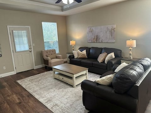 Top performing Airbnb: Btwn Boerne& San Antonio FireTbl/*NEW Blkstn Grddl in Camp Bullis