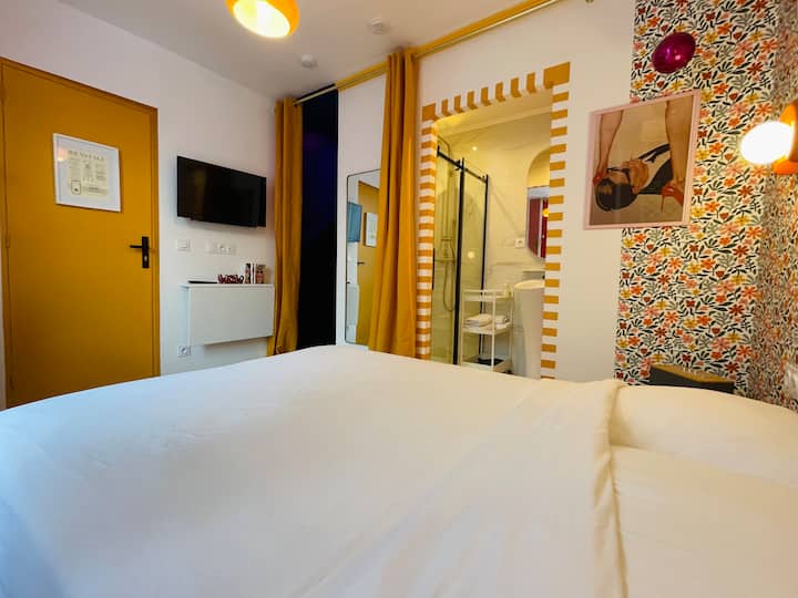 Vaša izba Pop Art s prístupom do červenej izby.