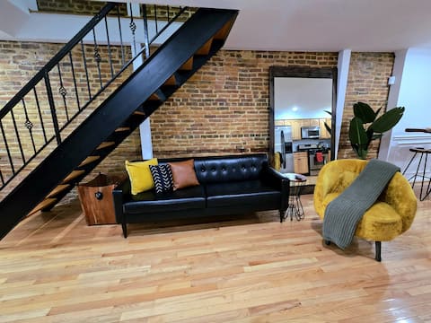 Successful Airbnb property: Unique 2bd townhouse quietly located in the city. in Washington Village/Pigtown
