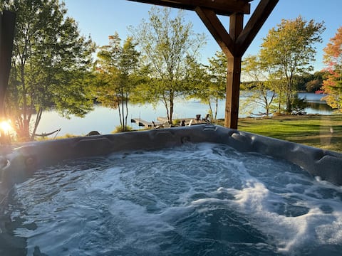 Popular Airbnb listing: Horseshoe Retreat/ The Ultimate Group SpaLakefront in Chester