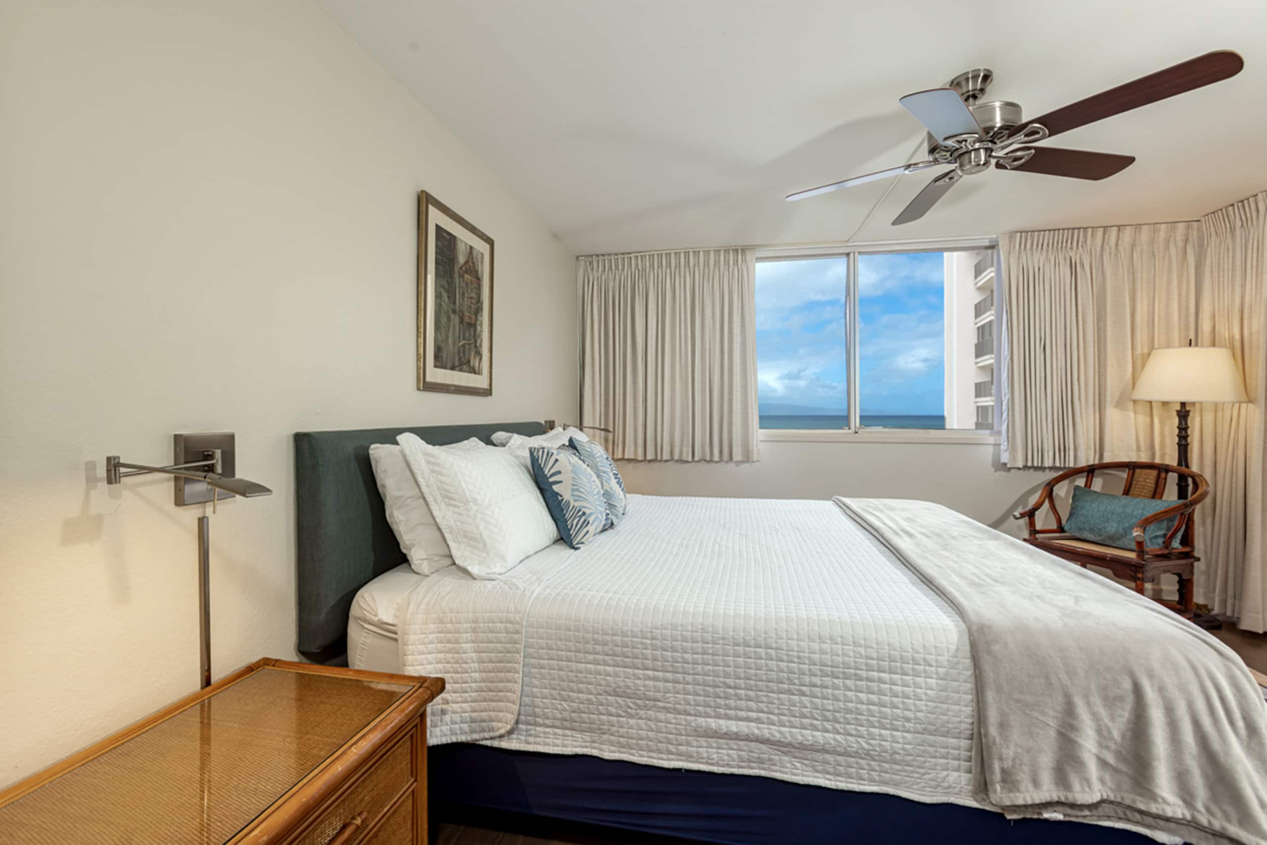 Condo in Lahaina · ★4.86 · 1 bedroom · 2 beds · 1 shared bath - Image 6