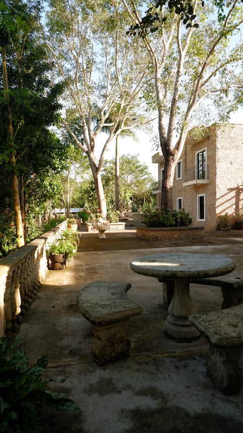 Top Airbnb: House on a hacienda with a cenote in the Mayan jungle in Yucatán