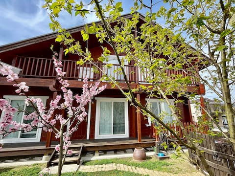 AB1 / Log house / 20min drive to Ghibli park