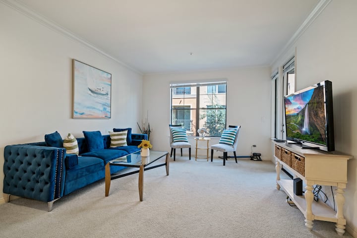 Spectrum Center/2 Bedroom/2 Bathroom/pool/kitchen - Costa Mesa, CA