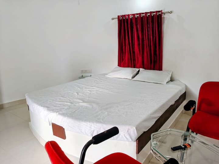 غرفة النوم 2