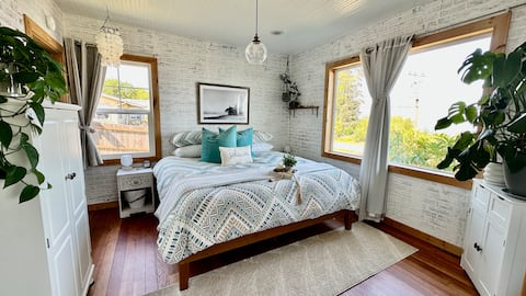 The Swell House + SAUNA Beachside