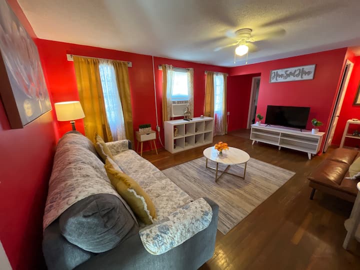 Comfortable 1br • 2 Beds • Near Vsu & Sgmc - Valdosta, GA