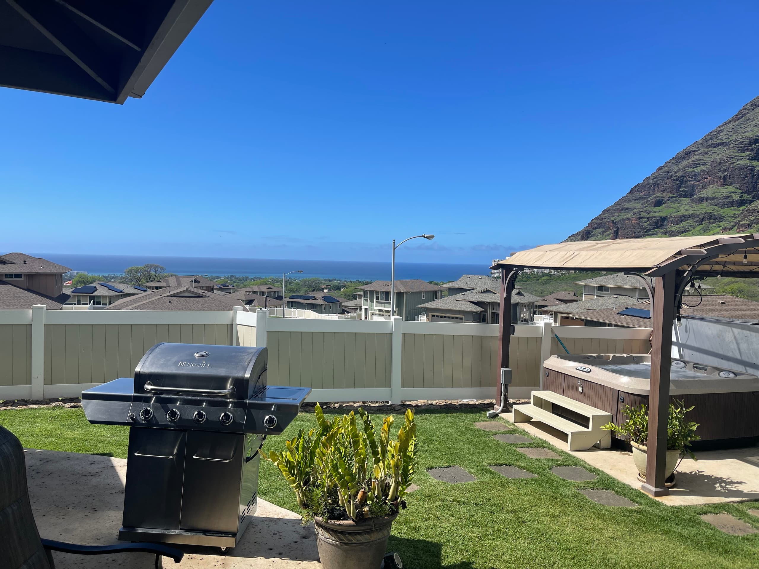 Home in Waianae · ★4.97 · 3 bedrooms · 5 beds · 2.5 private baths - Image 43