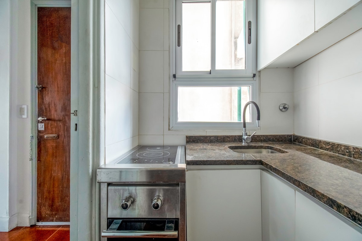 Departamento en San Nicolás sobre Av. Corrientes