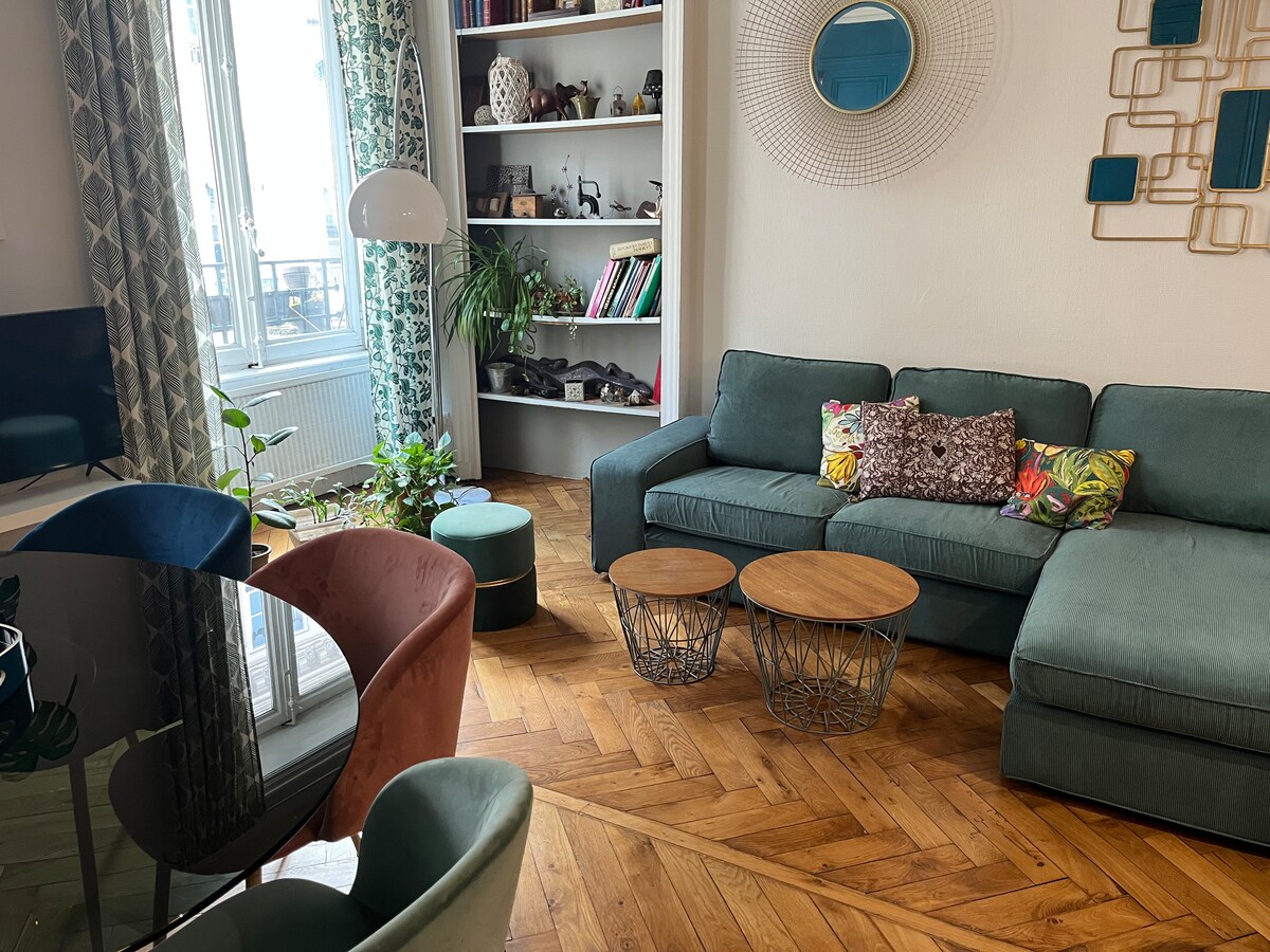 Annonce Airbnb populaire: Very nice 2-bedroom located in the hypercenter à Lyon 1er Arrondissement