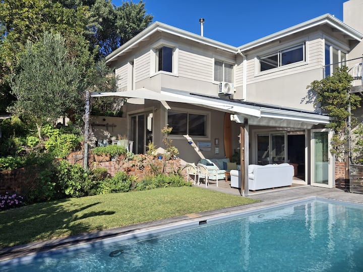 Relaxed, Luxurious Solar Beach Holiday Living - Plettenberg Bay