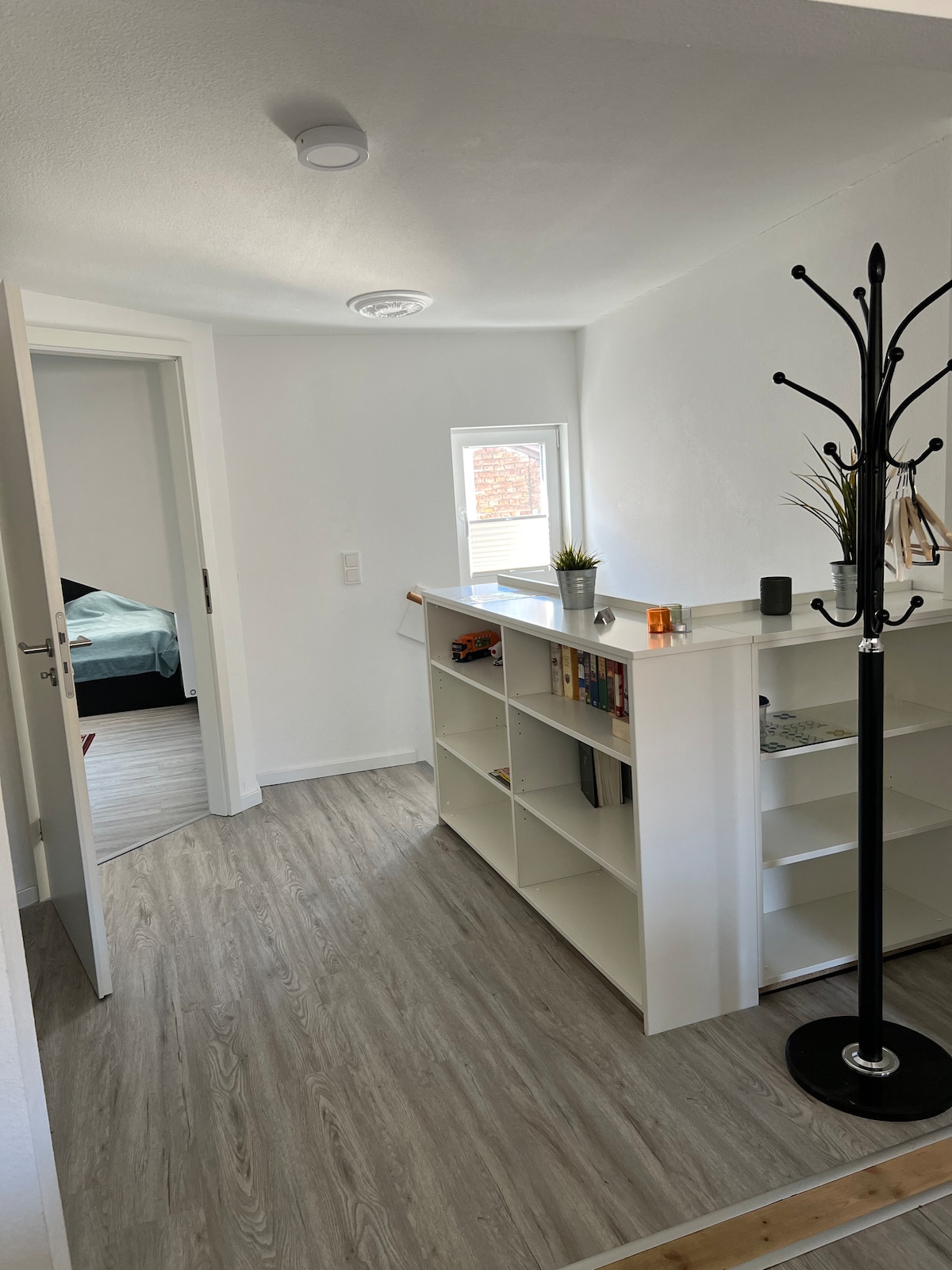 Modern 4-room loft with 3 beds and separate work space