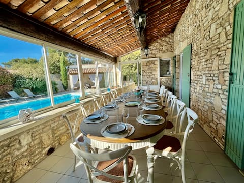 230 m2 with heated pool – Oustau de la Colline