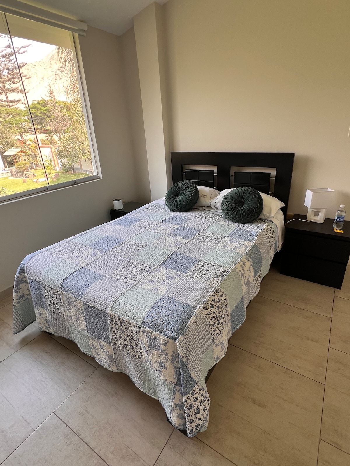 Bračni krevet (širine 125-149 cm)