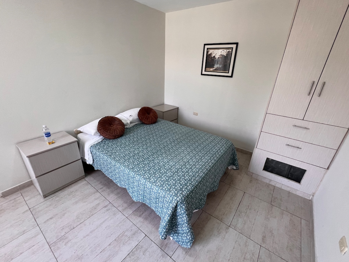 Bračni krevet (širine 125-149 cm)