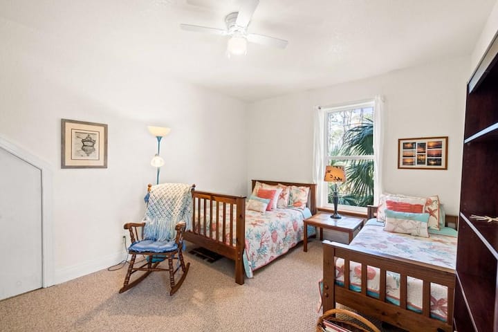 غرفة النوم 2