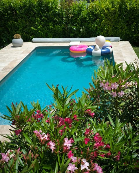 Beautiful villa in the heart of Provence