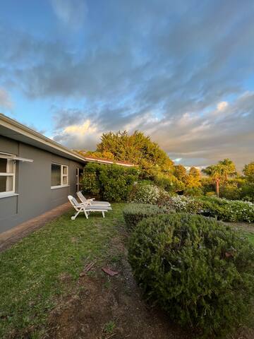 Relaxed lifestyle with pool & large garden gallery image 4