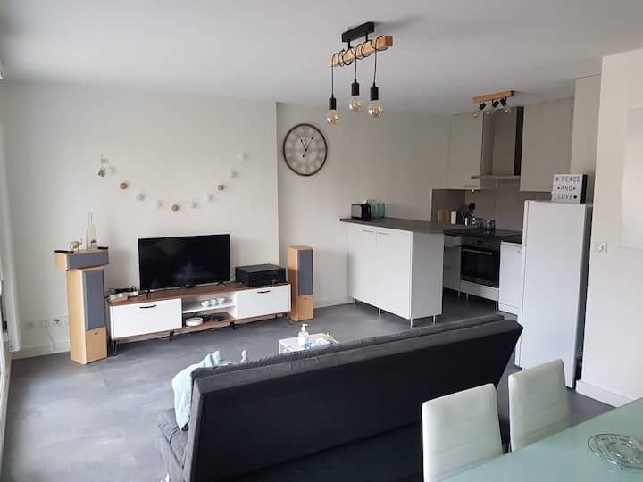 Superbe Appartement En Résidence Sécurisée - Ville-la-Grand