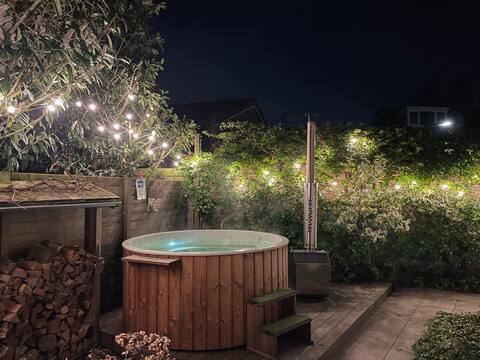 Great family home close to Amsterdam with hottub