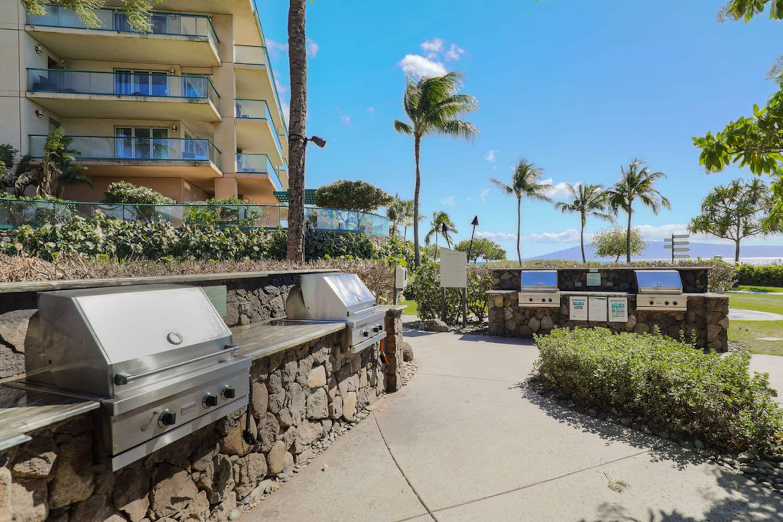 Condo in Lahaina · ★4.86 · 1 bedroom · 2 beds · 1 bath - Image 41