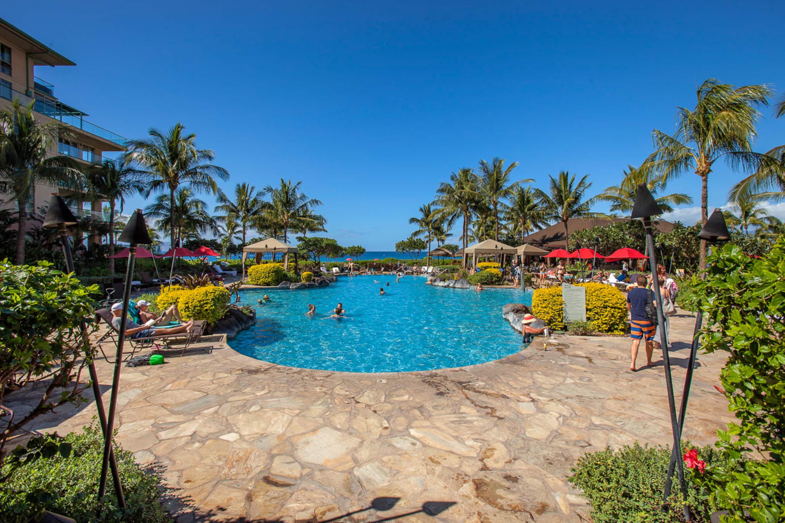 Condo in Lahaina · ★4.86 · 1 bedroom · 2 beds · 1 bath - Image 25