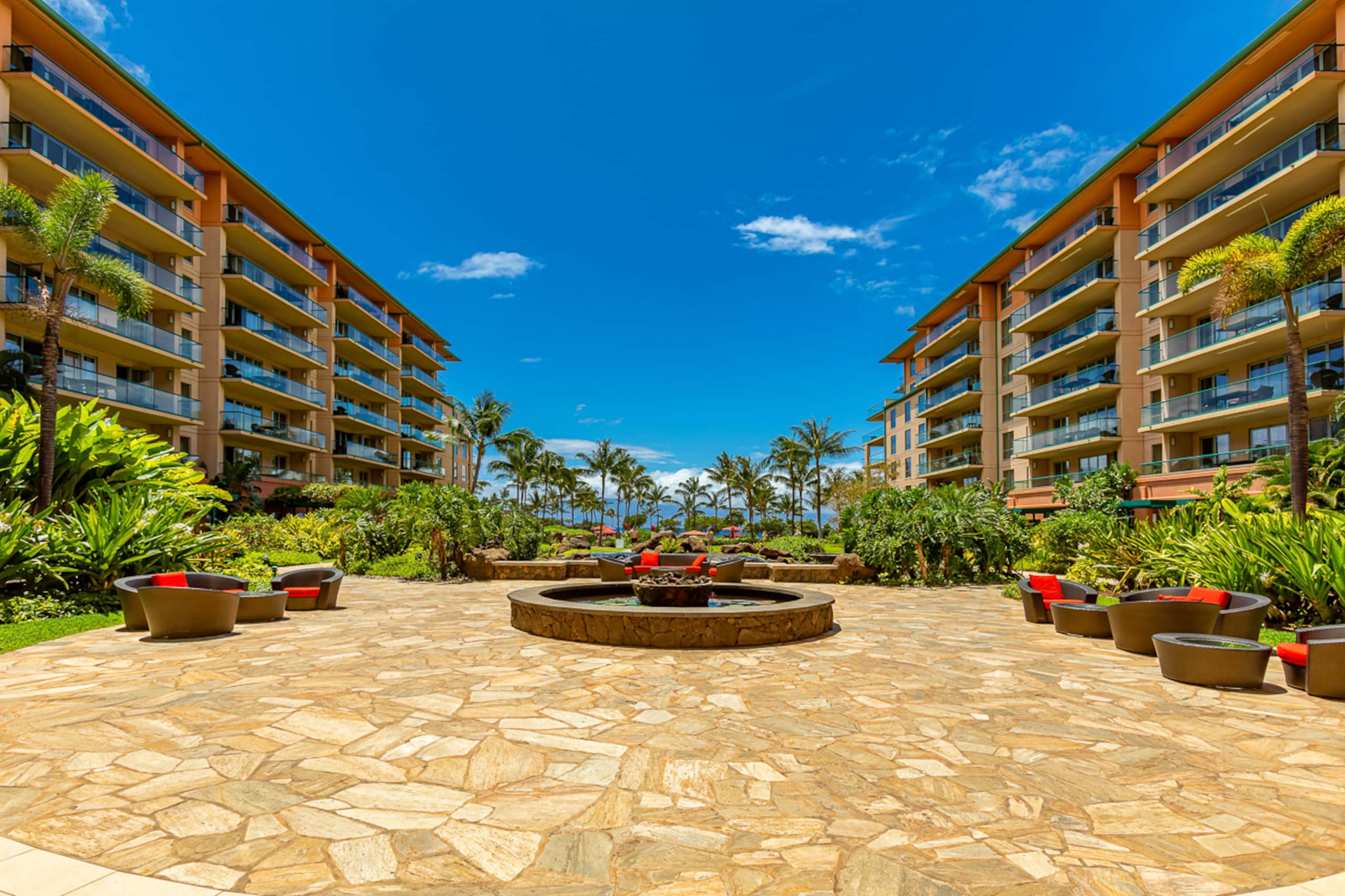 Condo in Lahaina · ★4.86 · 1 bedroom · 2 beds · 1 bath - Image 45