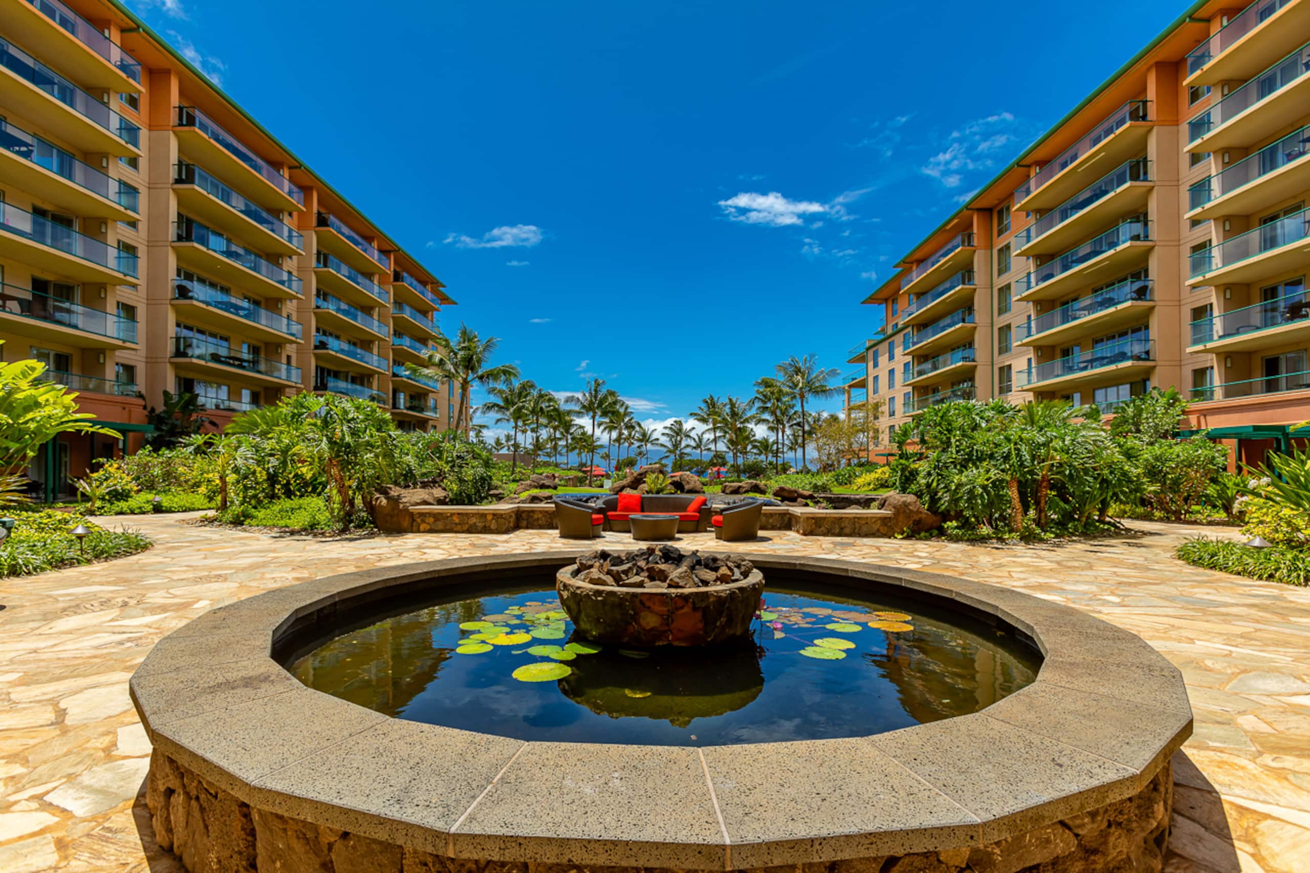 Condo in Lahaina · ★4.86 · 1 bedroom · 2 beds · 1 bath - Image 46