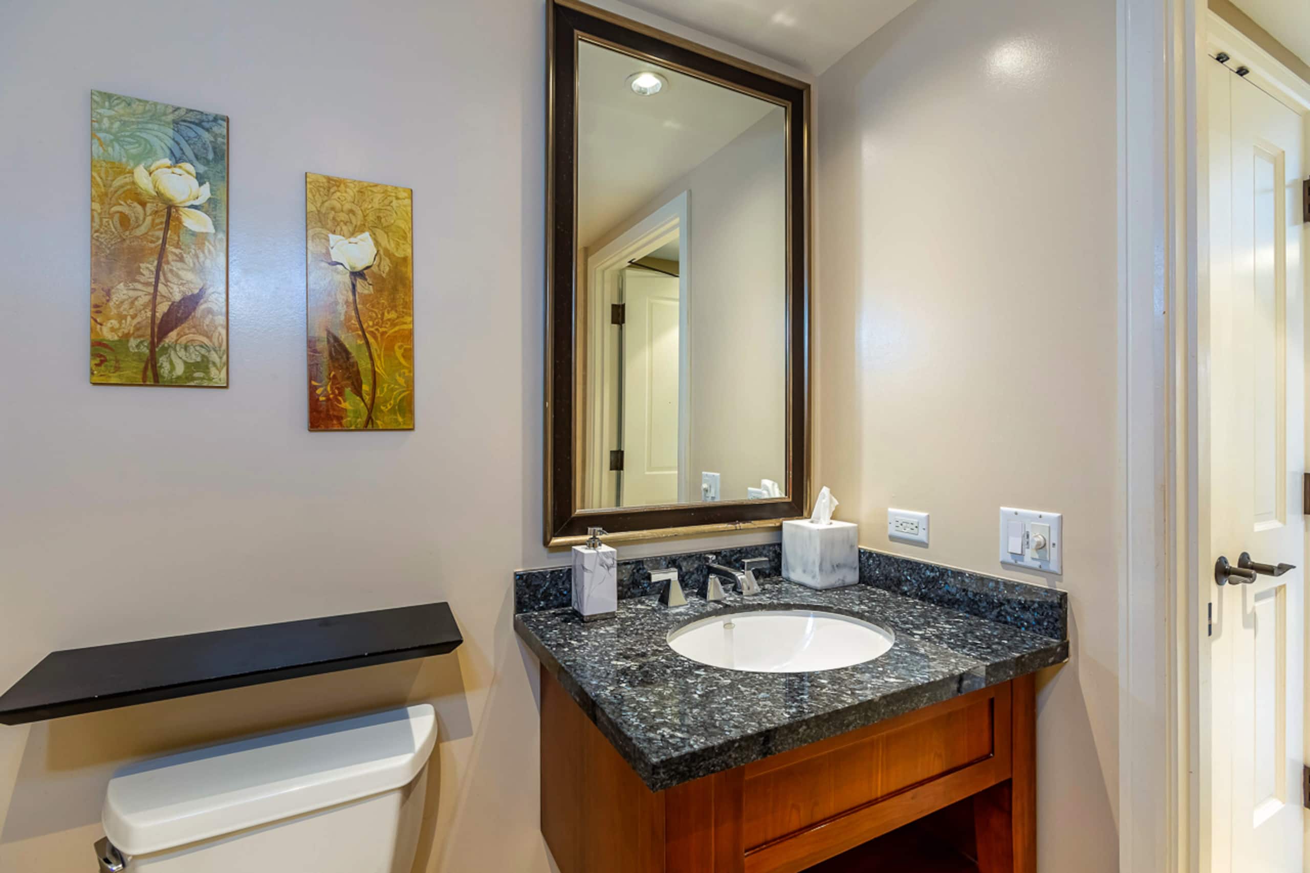Condo in Lahaina · ★4.86 · 1 bedroom · 2 beds · 1 bath - Image 24
