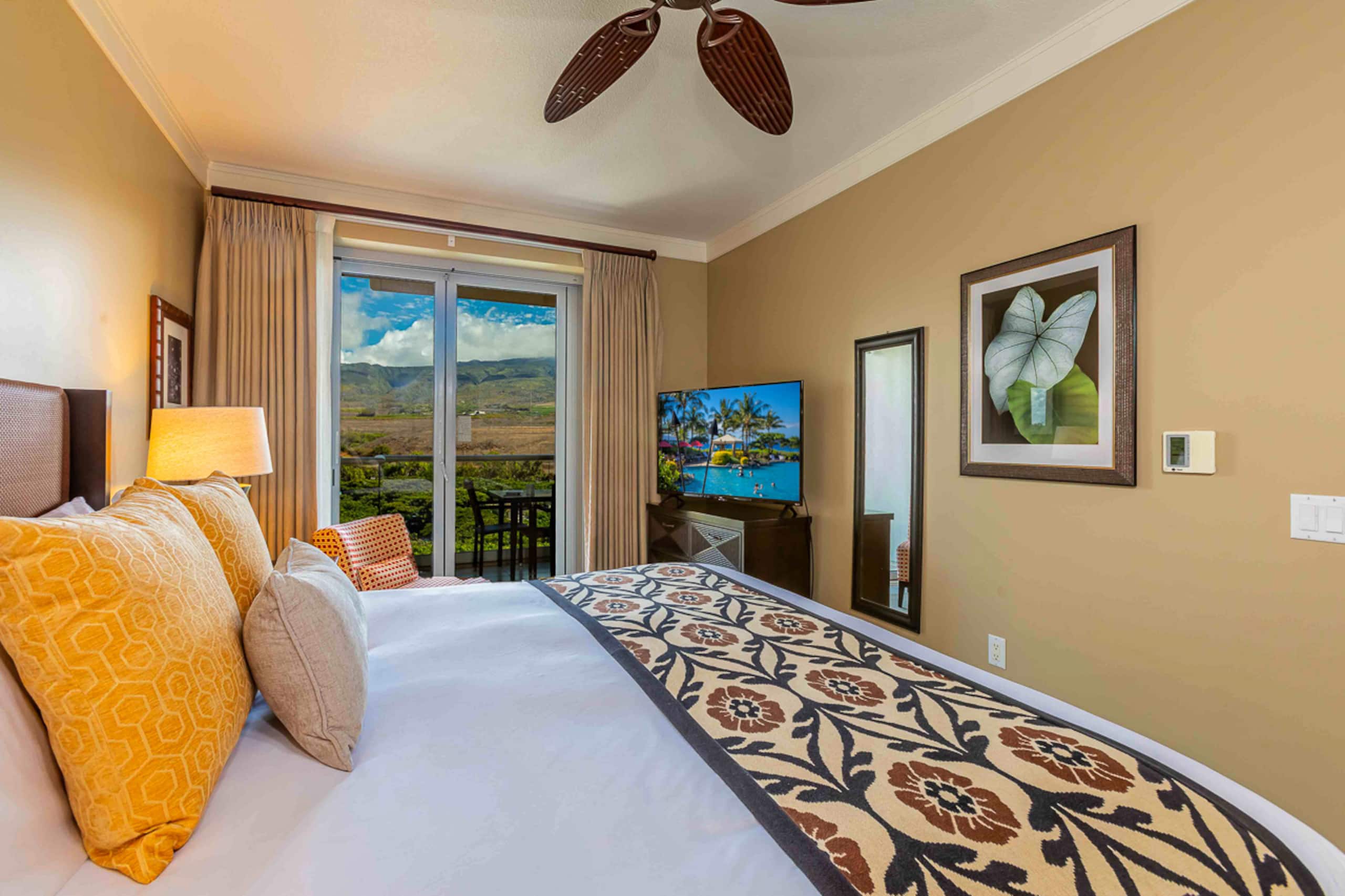 Condo in Lahaina · ★4.86 · 1 bedroom · 2 beds · 1 bath - Image 5