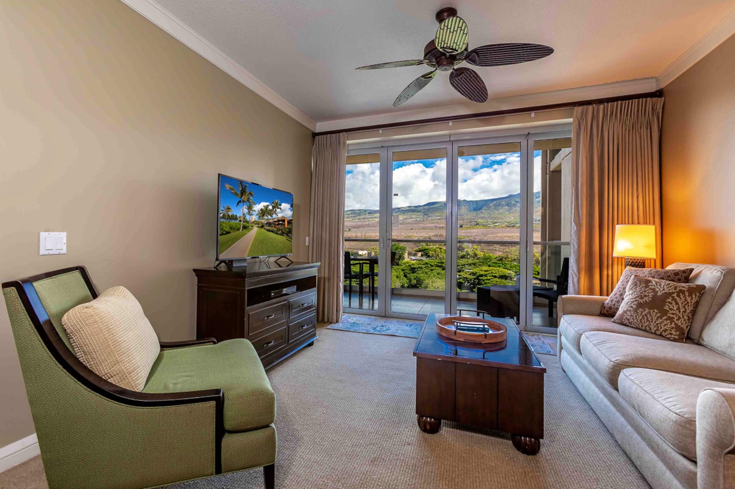 Condo in Lahaina · ★4.86 · 1 bedroom · 2 beds · 1 bath - Image 18