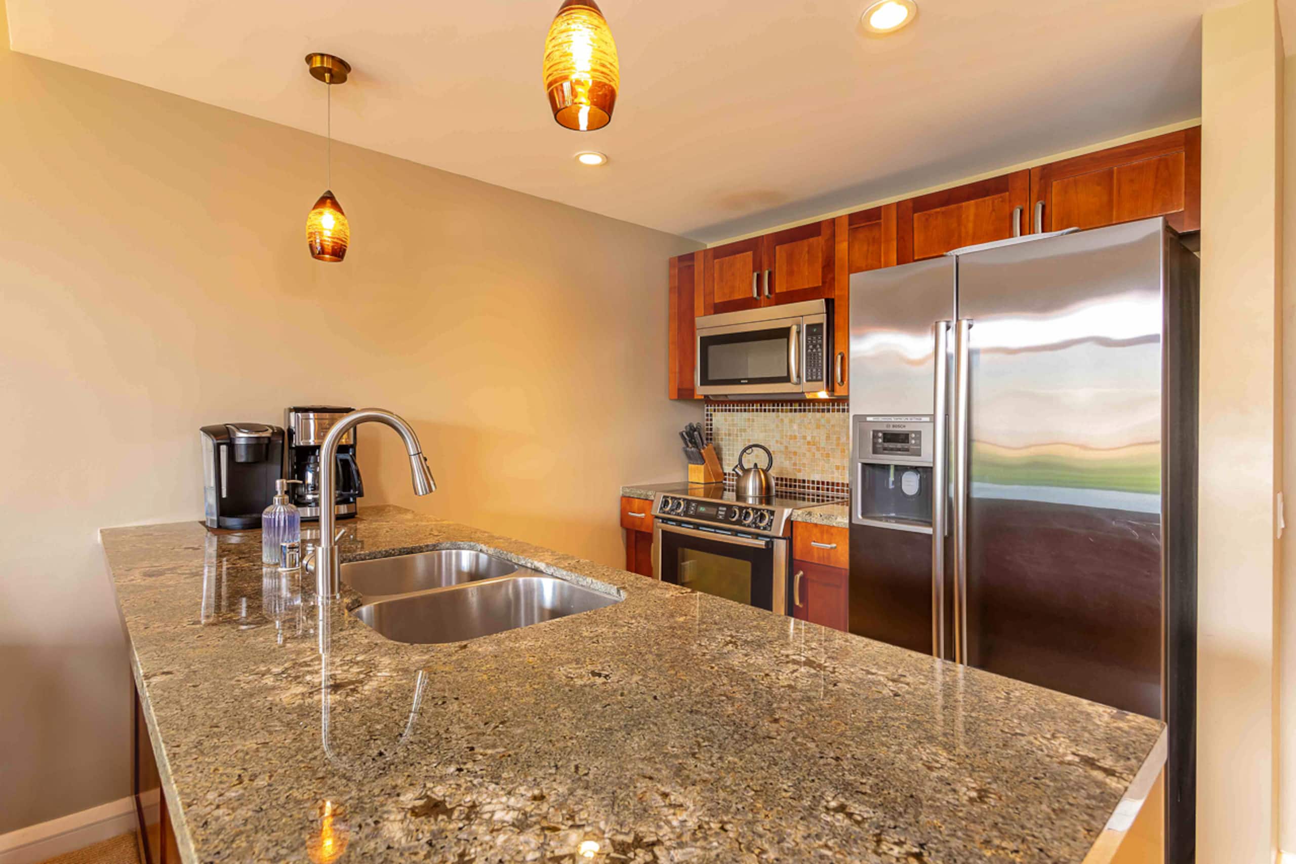 Condo in Lahaina · ★4.86 · 1 bedroom · 2 beds · 1 bath - Image 15