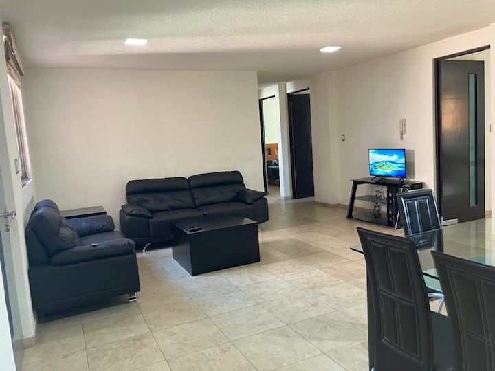 Departamento 2, Céntrico, Amplio, Cochera Privada - San Luis Potosí