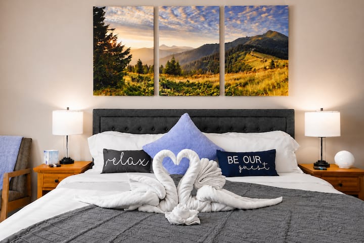 Sleep tight in the comfortable King Bedroom on the 1st floor with Zinus memory foam mattress!