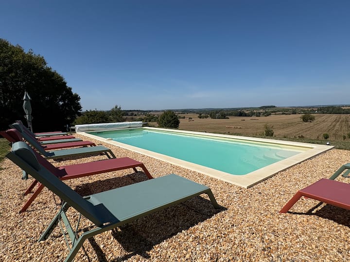 Magnifique Ferme Avec Vue Et Piscine Chauffée - Dordonha