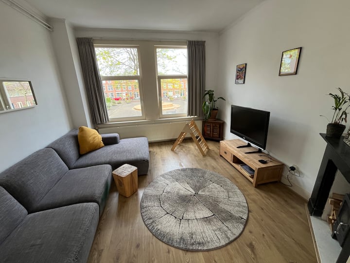 Appartement In Den Haag, Geschikt Voor Baby - 스헤브닝겐