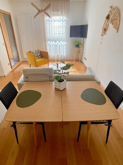 Successful Airbnb property: Modern apartment, Croix-Rousse in Lyon