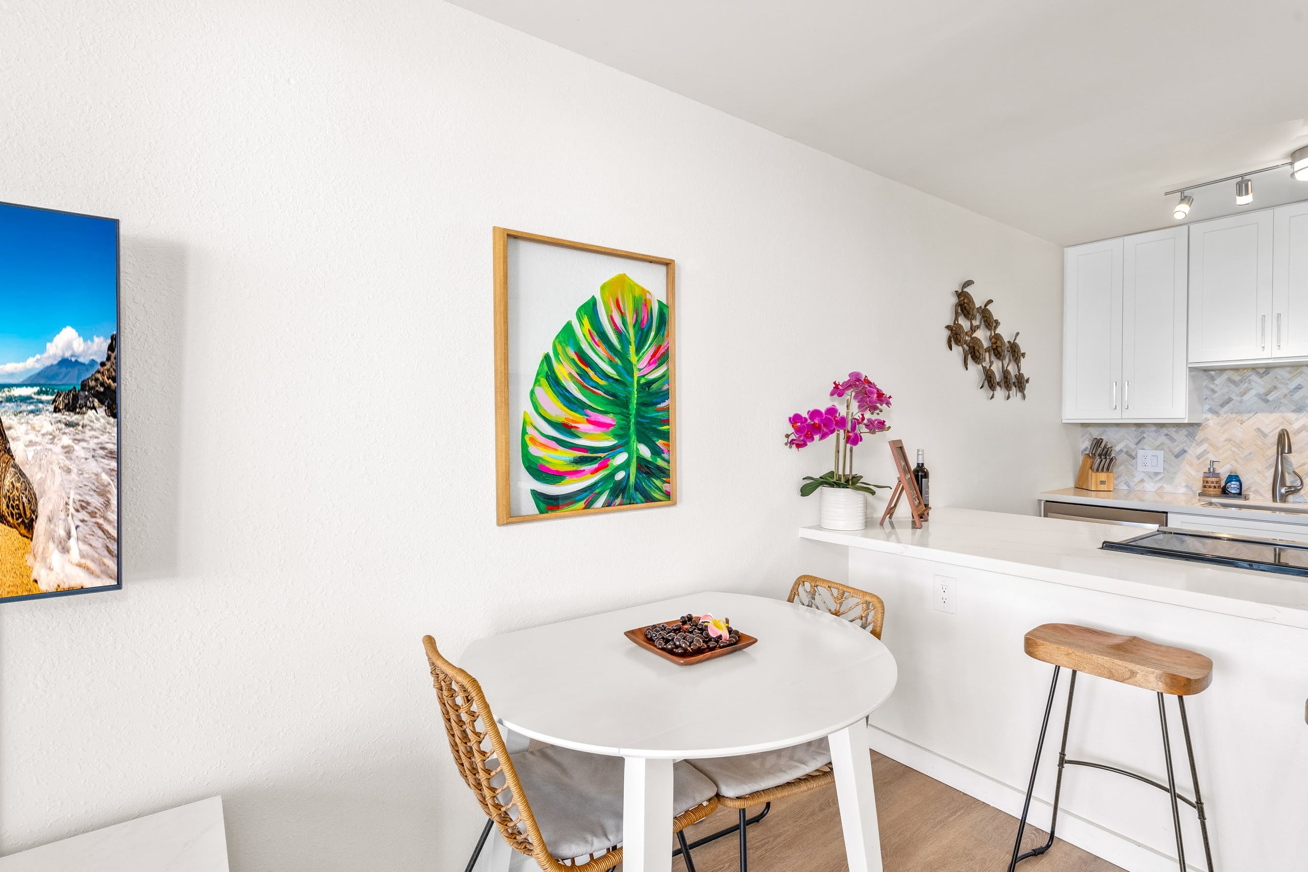 Condo in Kihei · ★4.95 · 1 bedroom · 2 beds · 1 private bath - Image 14