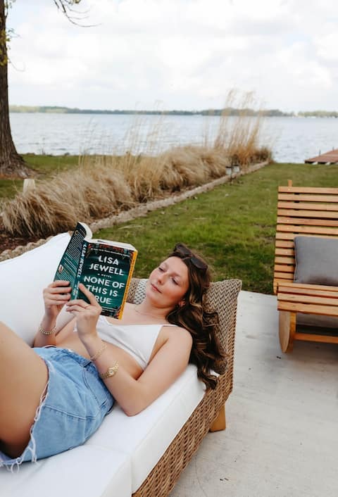 Cozy Lakefront home on beautiful Bass Lake, IN