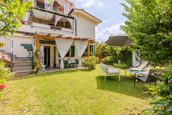 Toscan In Famiglia Mare Montagna Relax E Ricarica - Marina di Massa