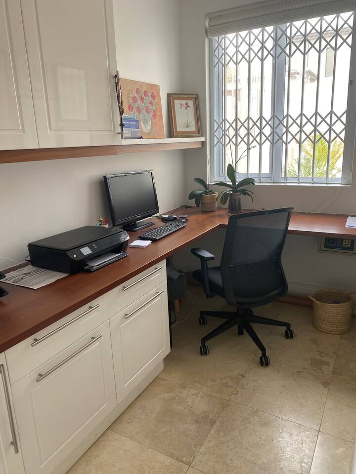 Workspace evidence from Luxury Blouberg Beach Villa