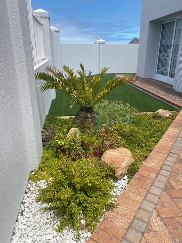Luxury Blouberg Beach Villa gallery image 2