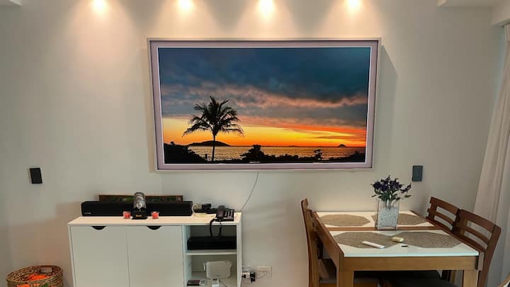 TV Samsung The Frame 4K 75" Smart, com app XBox (traga seu controle)