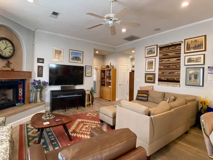 Jack And Queen Rooms Sleeps 4 - Las Cruces, NM