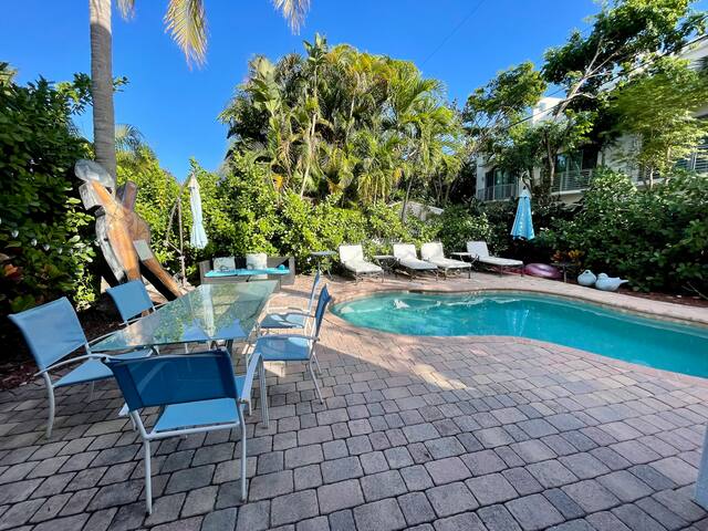 Beach, Las Olas, Heated Pool gallery image 2