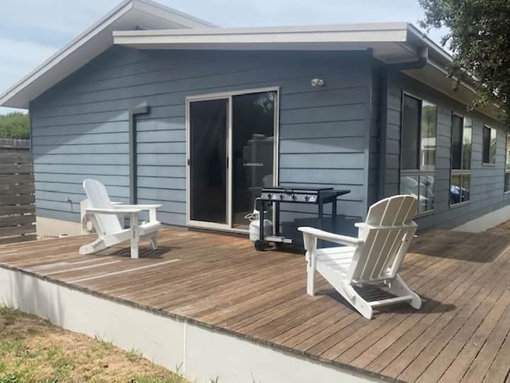 Constance2 - Modern Spacious Property In Venus Bay's First Estate - Venus Bay