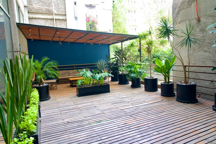 Stunning Condesa Apartment with Private Terrace gallery image 5