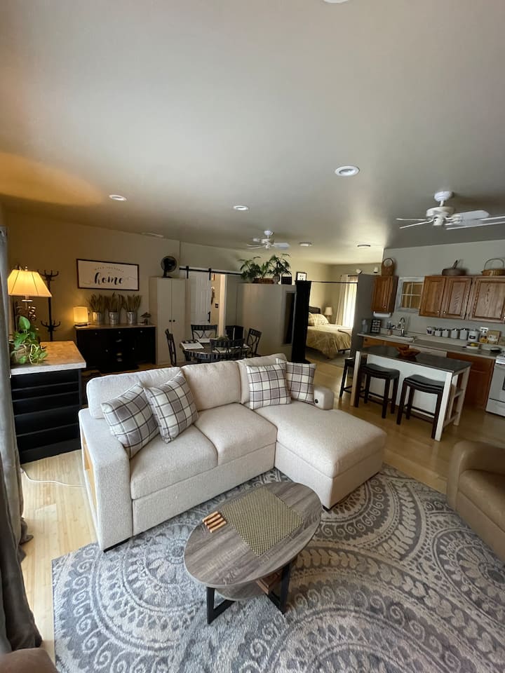 Getaway Farm, Uconn Clean Suite In Woods 600sf 2pp - Connecticut