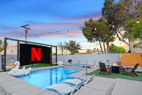 Poolside Movie | Outdoor Game Room | King Beds
