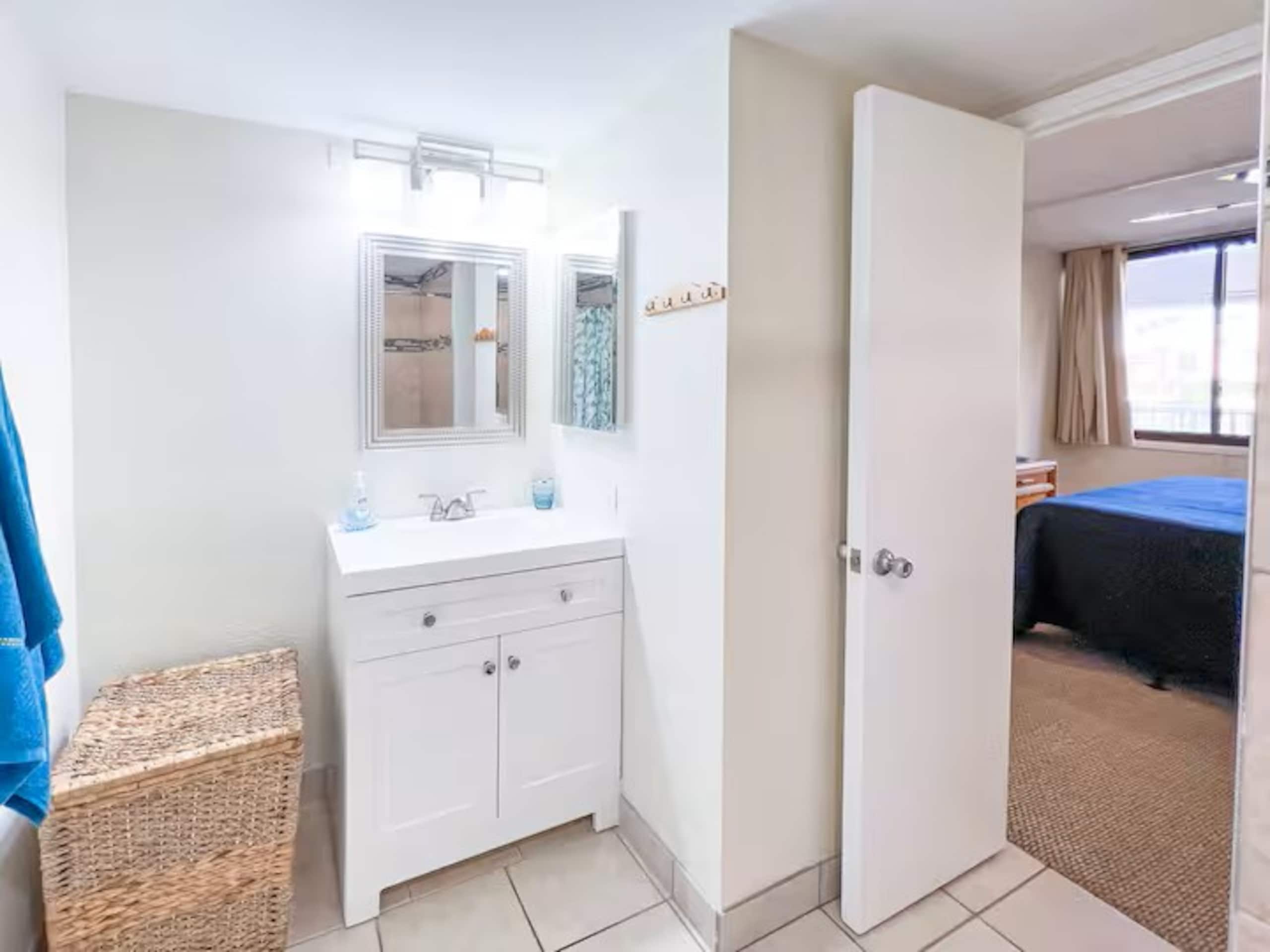 Condo in Kihei · ★4.84 · 1 bedroom · 3 beds · 2 baths - Image 16